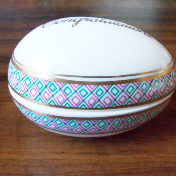 "Congratulations "porcelain trinket box (#EV334) - Picture 2 of 4